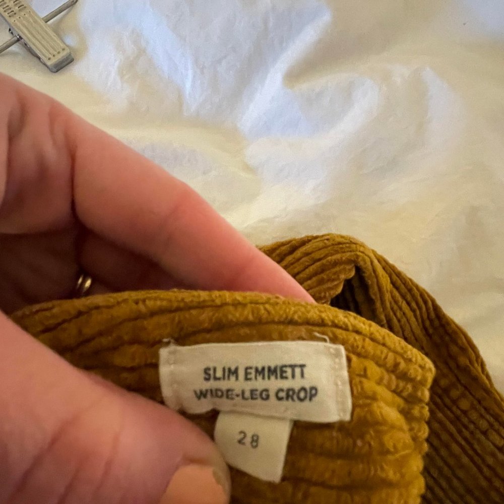 Madewell Cropped Wide-Leg Corduroy Pants in Camel - Picture 6 of 7
